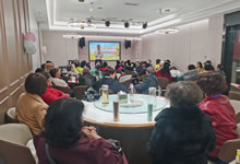 綿陽(yáng)中旅假日旅行社舉行長(cháng)江山峽紅葉精彩品鑒會(huì )